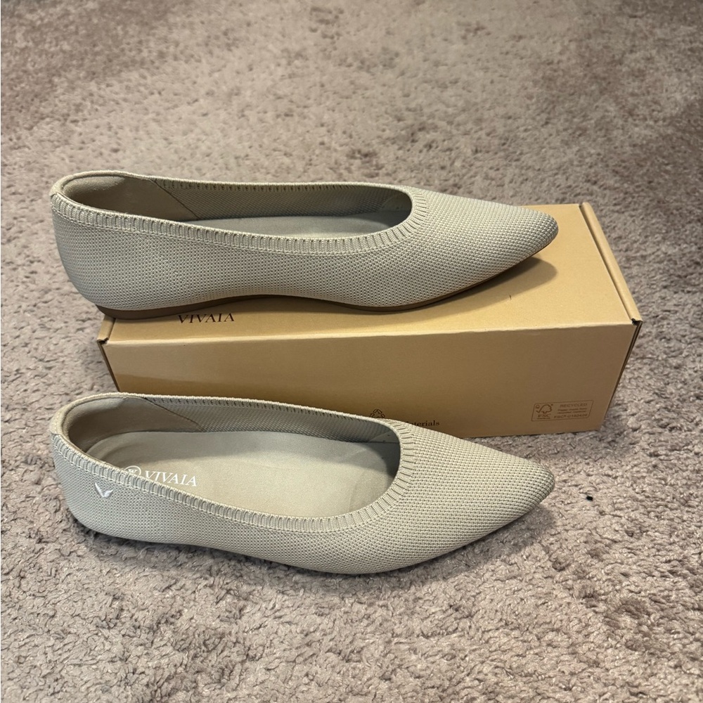 Nude fabric flats with comfort sole